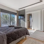 Arya Garden شقة