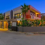 Arya Garden شقة *