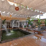 شقة Arya Garden