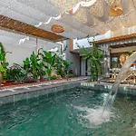 Apartment Arya Garden