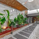 Arya Garden * Side