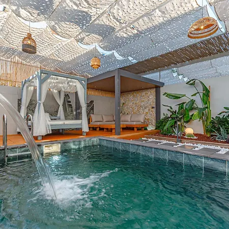 Διαμέρισμα Arya Garden *