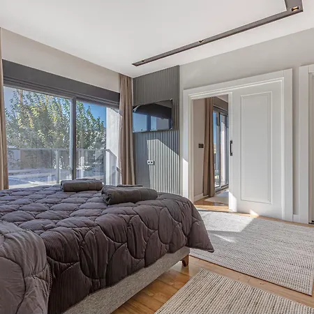 Arya Garden Apartment