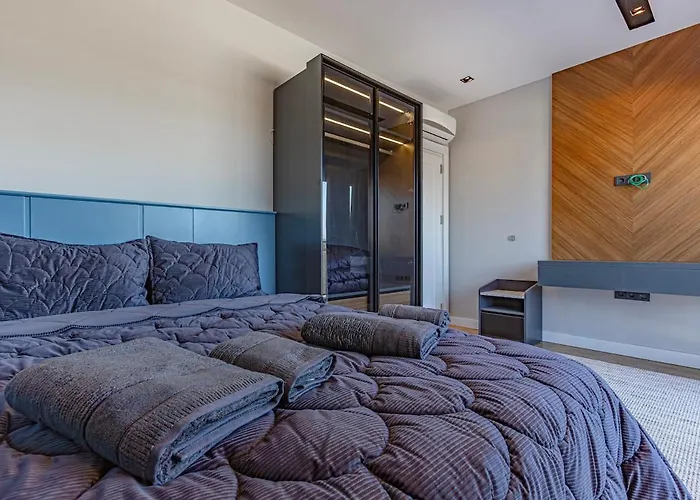 Arya Garden Apartman