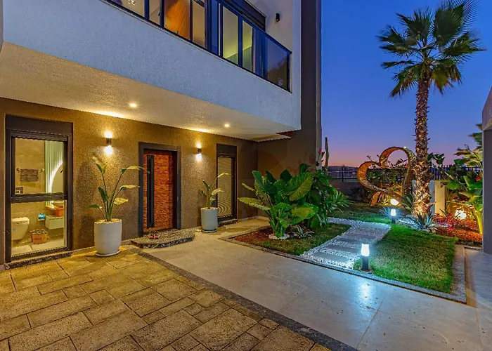 Arya Garden Apartman